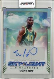 2024-25 Topps Chrome Shawn Kemp Sky-Light Signatures Refractors #SLSSK Seattle Supersonics