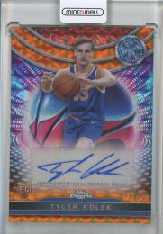2024-25 Topps Chrome Tyler Kolek Certified Autograph Issue Rookies Orange Geometric Refractors #TCRATK【15/25】 New York Knicks