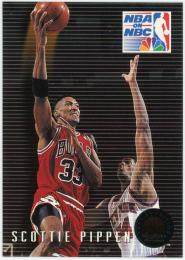 1993-94 SkyBox Premium #16 Scottie Pippen PO