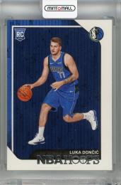 2018-19 Panini NBA Hoops Luka Doncic  Base #268 RC Dallas Mavericks