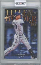 2020 カルビー プロ野球チップス第1弾 / ネフタリ・ソト(横浜DeNAベイスターズ) 金箔サイン入りタイトルホルダーカード