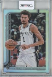 2025-26 Topps Chrome Victor Wembanyama Refractors #221 San Antonio Spurs
