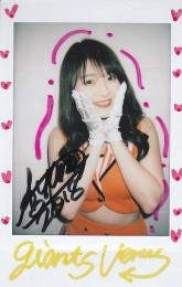 2018BBMチアリーダーDancing Heroine舞 巨人 伊東彩音 直筆サインチェキ 5/7