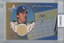 2002 FLEER Tradition Update This Day In History Game Used Bat / KAZUHISA ISHII(Los Angeles Dodgers)