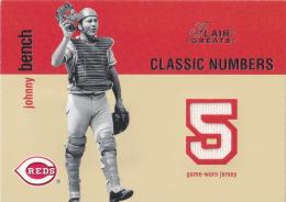 2003 FLAIR GREATS Classic Numbers Game Used Dual / Jonny bench/Thurman Munson Cincinnati Reds/New York Yankees 132/250