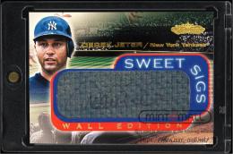 2001 Fleer Showcase #14 Derek Jeter Sweet Sigs Wall Autograph SP /90 (MSV#1464)