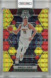 2022-23 Panini Mosaic Nikola Jokic Fusion Red & Yellow #168 ※裏面初期傷あり【75/88】 Denver Nuggets