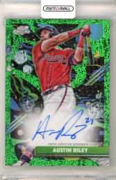2025 Topps Cosmic Chrome Austin Riley #CCA-ARI Cosmic Chrome Autograph Green Space Dust Refractor Parallel【04/75】 Braves