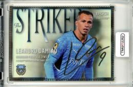 2022 EPOCH Jleague Official Trading Cards 川崎フロンターレ レアンドロ・ダミアン The Striker Insert　箔サインカード 10/30