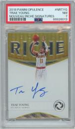 2018-19 PANINI Opulence Trae Young Nouveau Riche Signatures #NRTYG 99枚限定【96/99】【PSA7】《Near MINT》 Atlanta Hawks