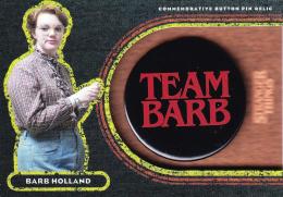 2019 Topps Stranger Things Welcome to the Upside Down Team Barb Barb Holland Commemorative Button Pin Relics Orangeパラレル版 09/99