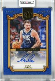 2024-25 Panini Court Kings Basketball Luka Doncic Legacy Portrait Signatures #4【11/25】 Dallas Mavericks