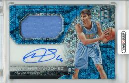2016-17 PANINI Spectra Juan Hernangomez Rookie Jersey Autograph Neon Blue 99枚限定 /10