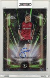 2024-25 Topps Chrome UEFA Club Competitions Granit Xhaka Black Lazer Autographs Neon Green Lazer Parallel【32/99】 Bayer 04 Leverkusen