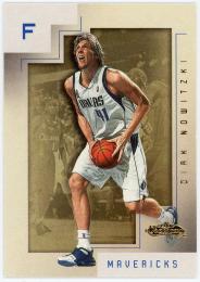 2001-02 Fleer Showcase #77 Dirk Nowitzki