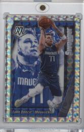 2019-20 PANINI MOSAIC Swagger #10 Luka Doncic