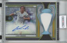 2023-24 Topps Museum Collection UEFA Champions League Luka Modric Momentous Material Jumbo Autographs/Gold/#MMJA-LM【17/50】 Real Madrid C.F.