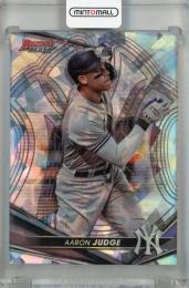 2022 Topps Bowman’s Best Aaron Judge Atomic Refractor #33  New York Yankees