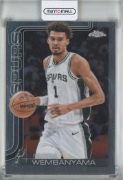 2025-26 Topps Chrome Victor Wembanyama #221 San Antonio Spurs