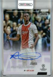 2021-22 Stadium Club Chrome UEFA Champions League Ryan Gravenberch Autographs #CARG