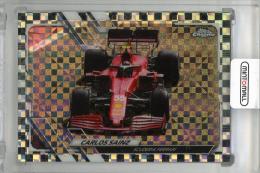 2021 TOPPS Chrome Formula 1  Carlos Sainz/F1 Cars Checker Flag #107  Scuderia Ferrari S.p.A.