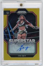 2023 Panini Prizm WWE IYO SKY Superstar Autographs Gold Prizms Parallels【7/10】