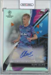 2021-22 TOPPS Finest UEFA Champions League Dani Olmo Autographs《Near MINT》 RasenBallsport Leipzig e.V.