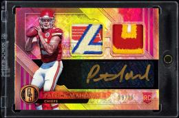 2017 Panini Gold Standard #247 Patrick Mahomes II RC Jersey Autographs Dual Patch【19/25】