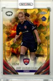 2023-24 Topps Chrome UEFA Women’s Champions League Soccer Sofie Bredgaard #92 RC Base Gold Refractors【05/50】 FC Rosengard