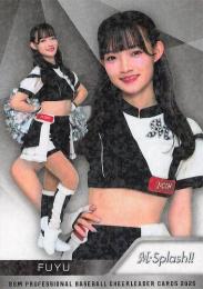 2025 BBM プロ野球チアリーダーカード DANCING HEROINE #M17 FUYU(ロッテ/M☆Splash!!)【ホロPPパラレル版】レギュラーカード