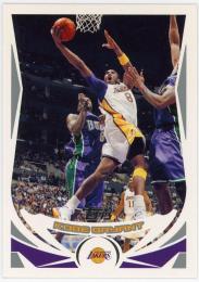 2004-05 Topps #8 Kobe Bryant