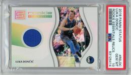 2018-19 Panini Status Luka Doncic #RE-LDC Rookie Essentials Relics【PSA10】 Mavericks