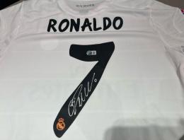 クリスティアーノ・ロナウド 直筆サイン入りユニフォーム 【Beckett社証明付き】 Cristiano Ronaldo  Real Madrid