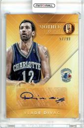 2015-16 PANINI Gold Standard Vlade Divac Mother Lode Autograph 99枚限定【57/99】《やや難あり》Charlotte Hornets