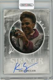 2019 TOPPS Stranger Things Welcome to the Upside Down Autographs #AKC Karen Ceesay as Mrs. Sinclair
