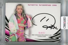 2026 BBM 女子プロレス SAKI 直筆サインカード【052/100】