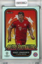 2020-21 Topps Finest UEFA Champions League FC Bayern Munchen Robert Lewandowski Prized Footballers
