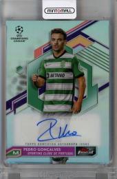 2022-23 Topps Finest UEFA Club Competitions  Pedro Goncalves Autographs #APG ※初期傷あり