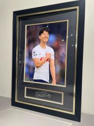 Son Heung-Min Signed Plaque and Photo Frame: Spurs Hero 【Tottenham Hotspur 】