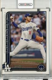 2025 Topps Series 2 Roki Sasaki Base RC #558