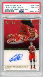 2019 PANINI Noir Lauri Markkanen Sneaker Spotlight Auto 99枚限定 /14 #SNS-LM PSA8 NEAR MINT-MINT