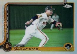 2025 TOPPS Chrome NPBプロ野球 #26 中山礼都(巨人)【リフラクターパラレル版】レギュラーカード
