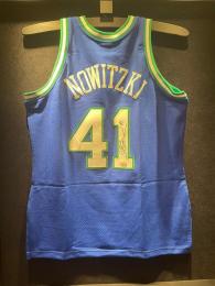 Dirk Werner Nowitzki Auto Jersey 1998-1999 Dallas Mavericks